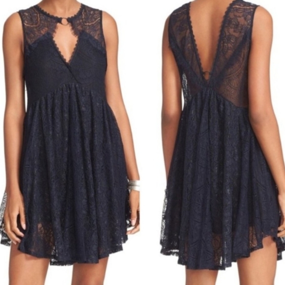 Free People Women's Black Beautiful Sleeveless Lace Shift Dress, Size XS. - Picture 3 of 7